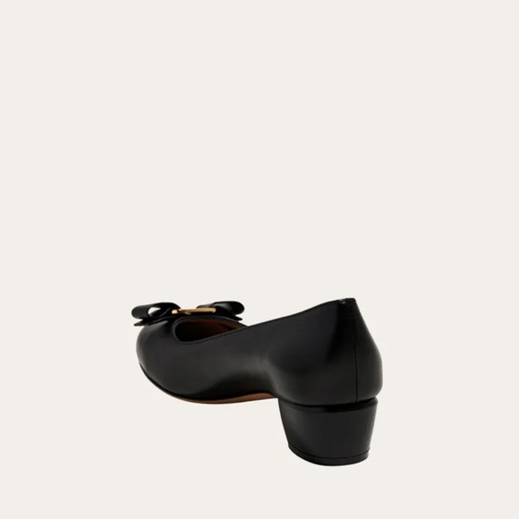 Salvatore Ferragamo Vara pump - Size 11 - Picture 4 of 9
